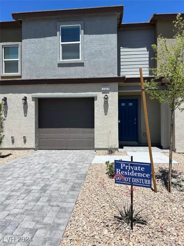 MLS: 2616564 Condo For Sale