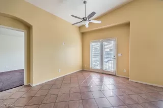 Photo #6: 2616578 Listing