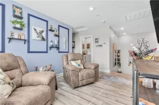 Photo #5: 2616588 Listing