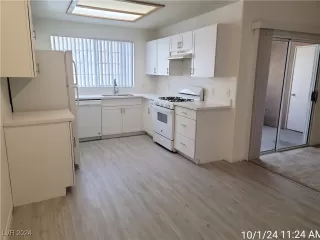 Photo #4: 2616601 Listing 