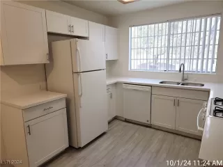 Photo #6: 2616601 Listing 