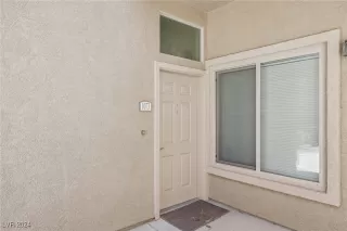 Photo #4: 2616617 Listing