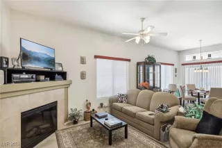 Photo #5: 2616617 Listing