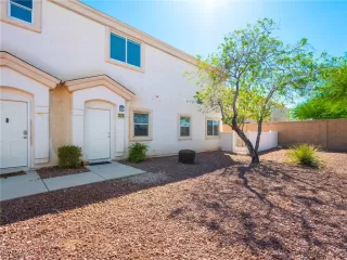 Photo #2: 2616670 Listing