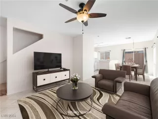 Photo #6: 2616670 Listing