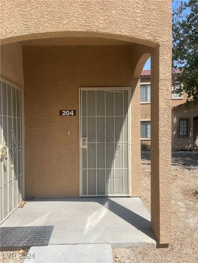 MLS: 2616671 Condo For Sale