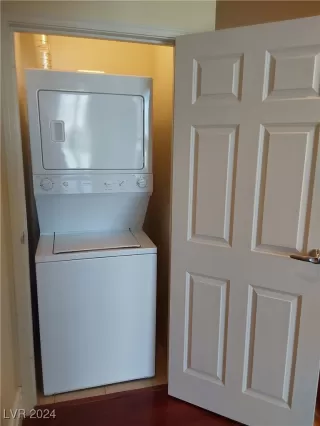 Photo #4: 2616721 Listing 