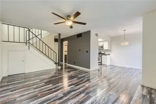 Photo #6: 2616731 Listing