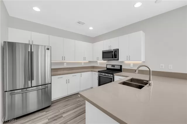 MLS: 2616767 Condo For Sale