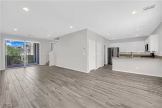 Photo #2: 2616767 Listing 