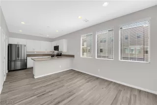 Photo #3: 2616767 Listing 