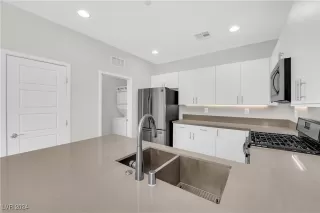 Photo #5: 2616767 Listing 