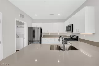 Photo #6: 2616767 Listing 