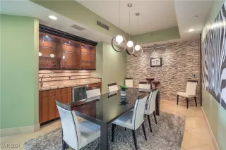 Photo #2: 2616822 Listing 