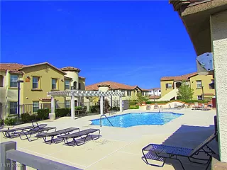 Photo #1: 2616839 Listing 