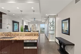 Photo #1: 2616922 Listing 