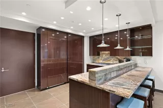 Photo #2: 2616922 Listing 