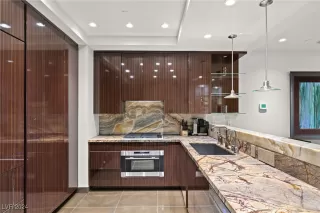 Photo #5: 2616922 Listing 