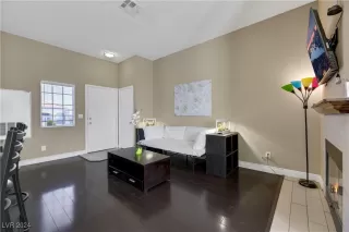 Photo #6: 2616955 Listing