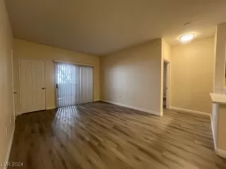 Photo #2: 2617041 Listing 