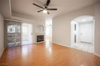 Photo #6: 2617054 Listing 