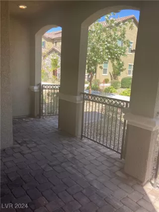 Photo #2: 2617091 Listing 