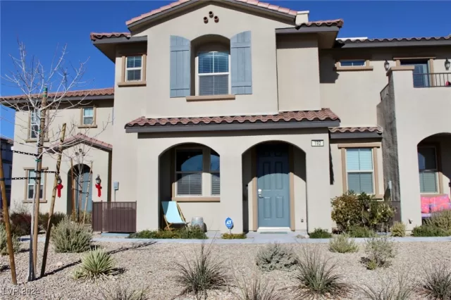 MLS: 2617092 Condo For Sale