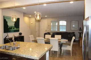 Photo #2: 2617092 Listing