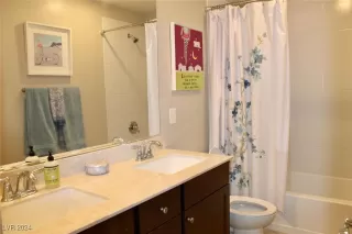 Photo #4: 2617092 Listing