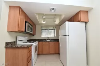 Photo #1: 2617100 Listing 