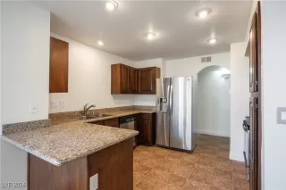 Photo #5: 2617147 Listing 