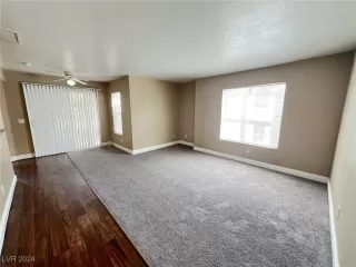 Photo #1: 2617166 Listing 