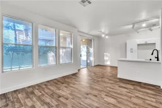 Photo #3: 2617168 Listing