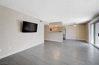 Photo #6: 2617170 Listing