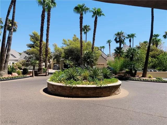 MLS: 2617203 Condo For Sale