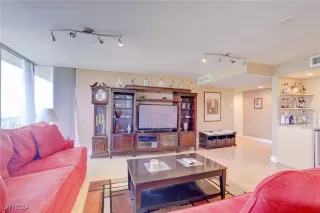 Photo #3: 2617213 Listing 