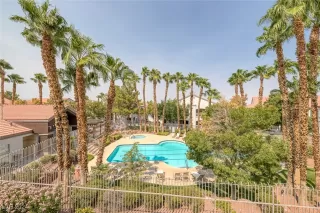 Photo #1: 2617215 Listing