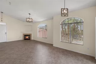 Photo #6: 2617215 Listing