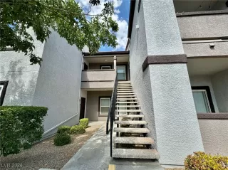 Photo #1: 2617269 Listing 