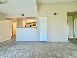 Photo #4: 2617269 Listing 