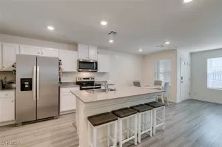 Photo #3: 2617288 Listing