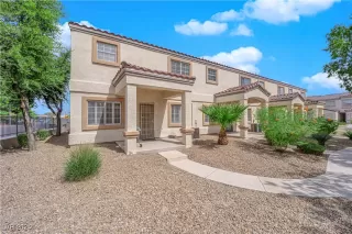 Photo #5: 2617296 Listing