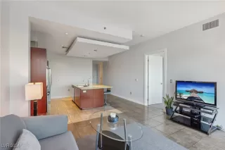 Photo #5: 2617301 Listing 