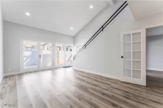 Photo #1: 2617335 Listing