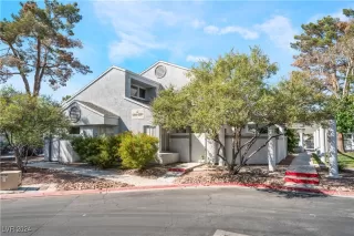 Photo #2: 2617335 Listing