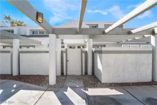 Photo #4: 2617335 Listing