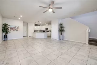 Photo #6: 2617359 Listing