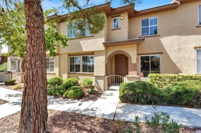 MLS: 2617383 Condo For Sale