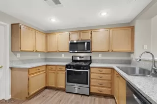 Photo #3: 2617383 Listing