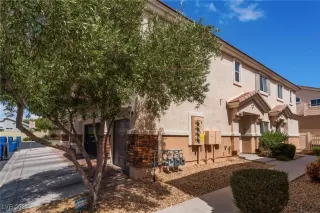 Photo #1: 2617405 Listing